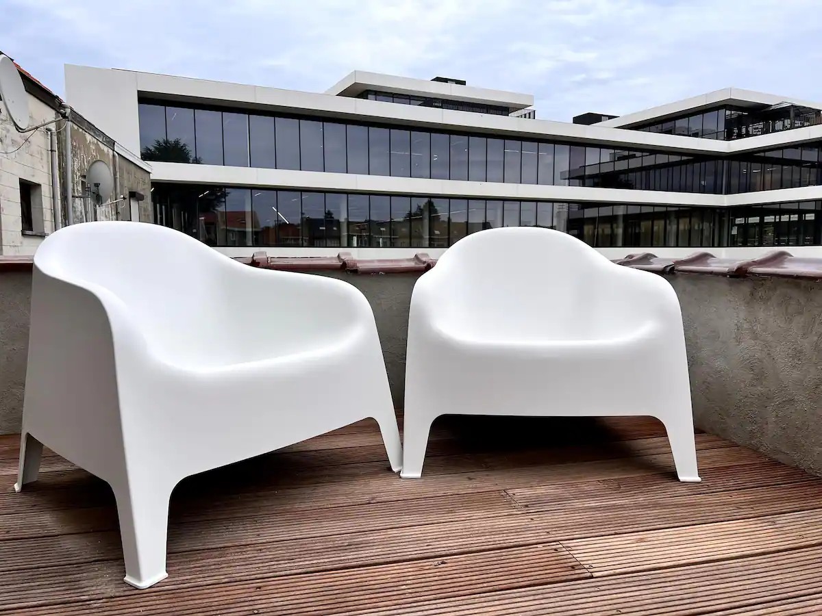 Sunny terrace of the Atomium Apartment overlooking Brussels Expo